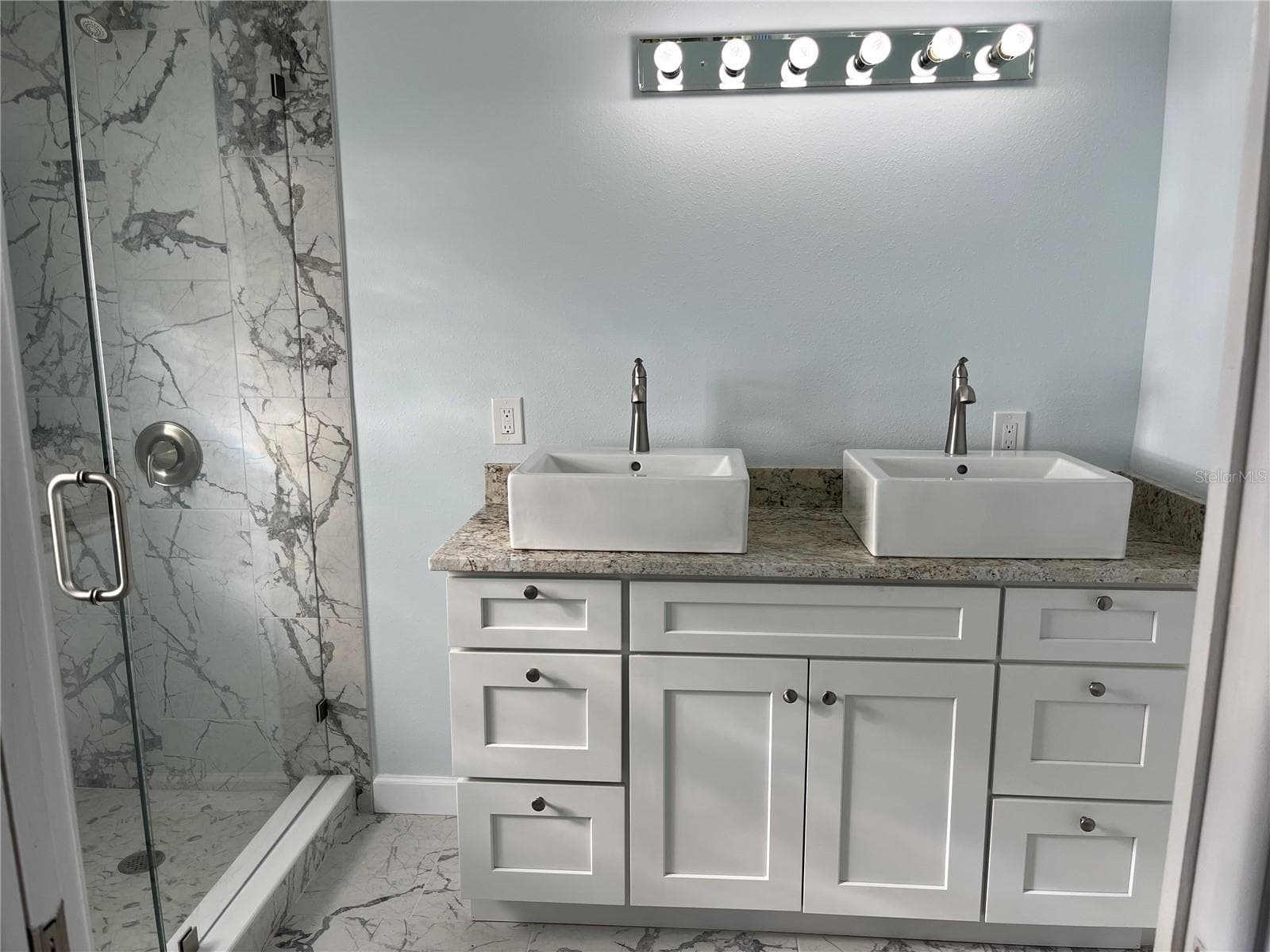 Ensuite bathroom - 307 LA HACIENDA DR, INDIAN ROCKS BEACH