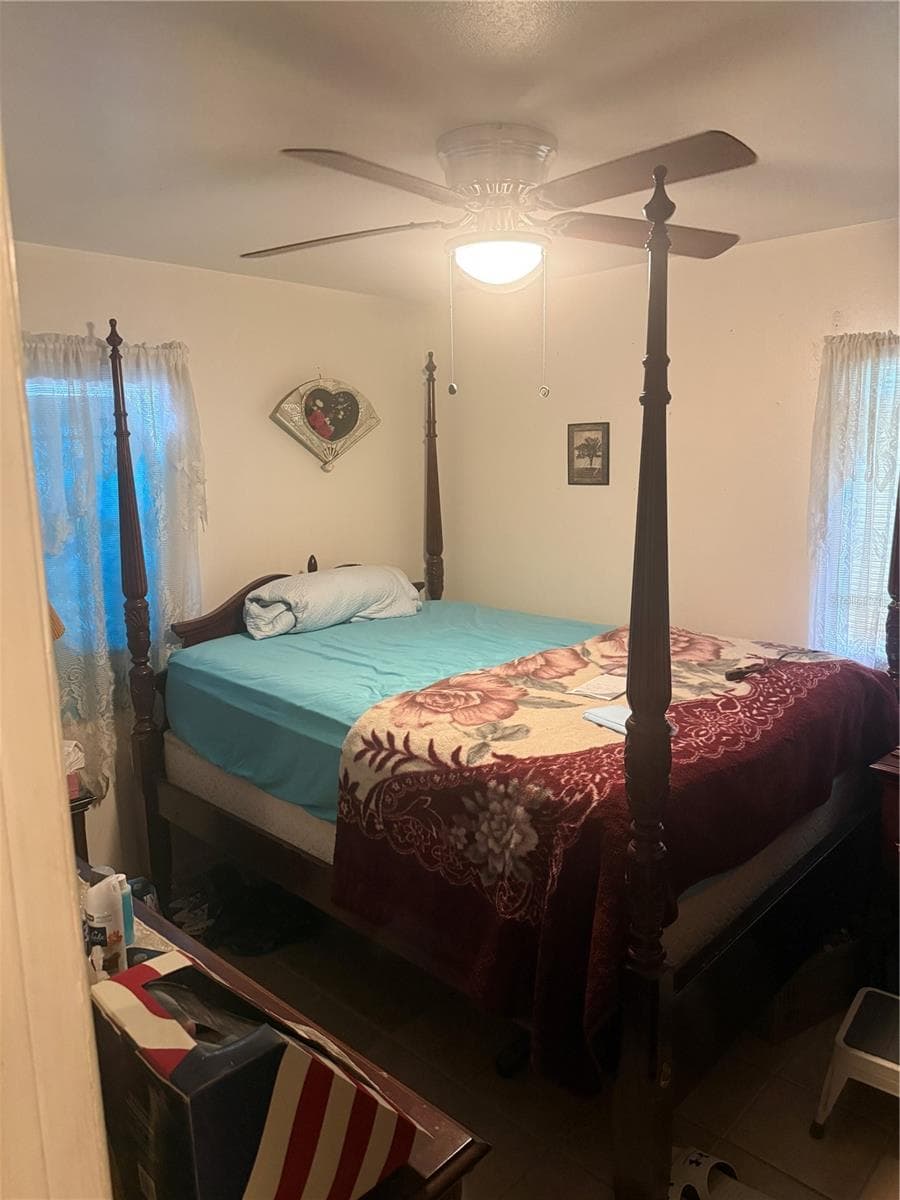 Single Family Residence at 3407 E FERN ST E, TAMPA, photo 14 of 16