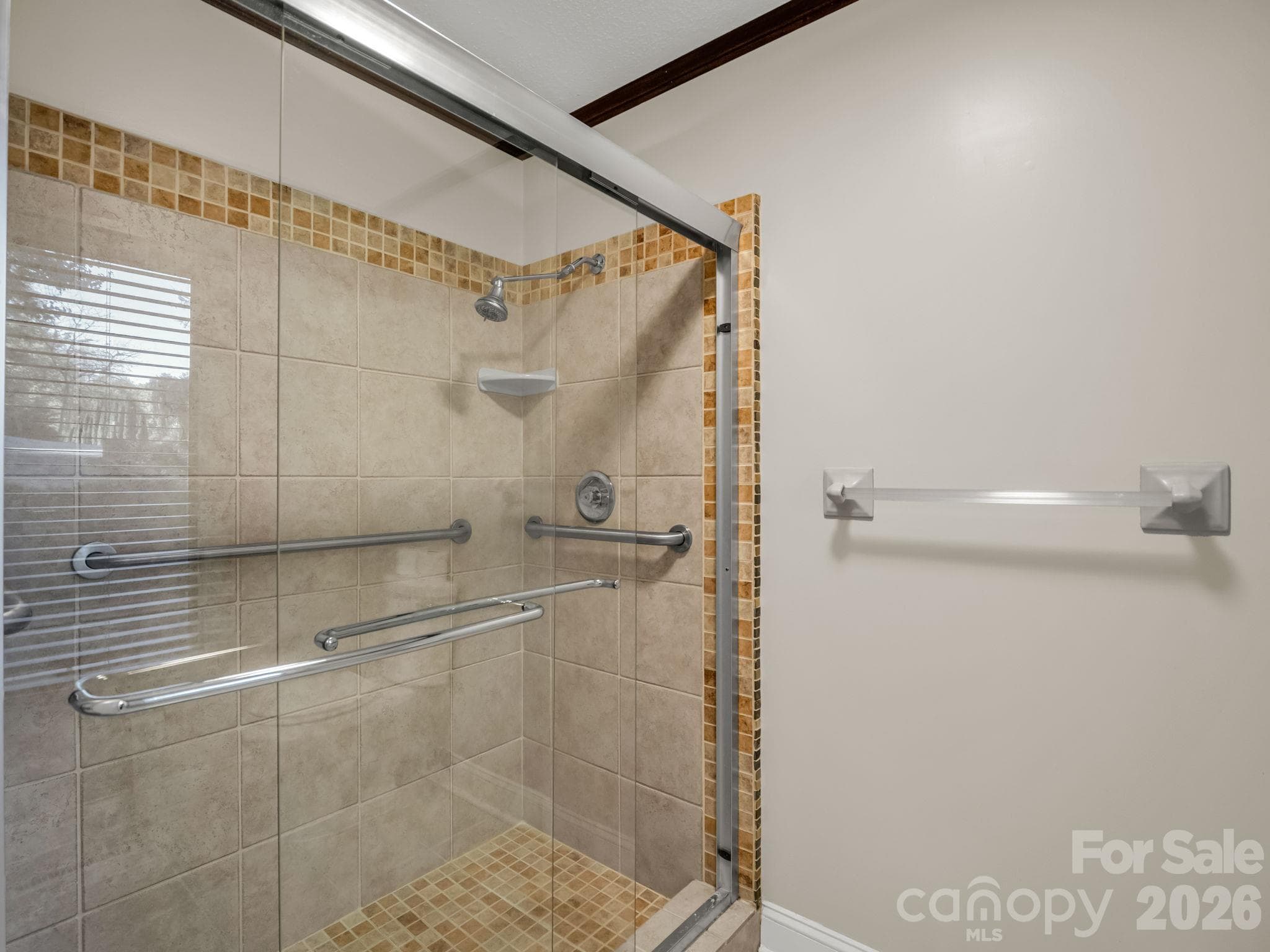 Primary bathroom - 112 Wolf Shoals Road, Hendersonville
