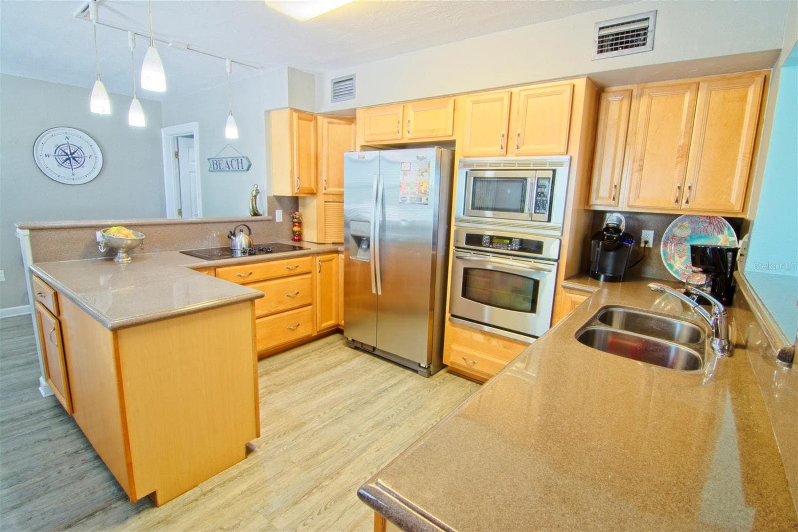 Single Family Residence at 2219 AVENUE C, BRADENTON BEACH, photo 17 of 27