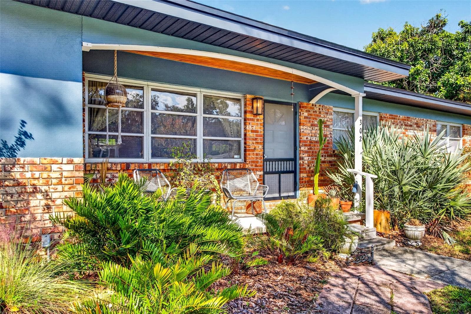 Single Family Residence at 302 PARK RIDGE AVE, TEMPLE TERRACE, photo 6 of 93