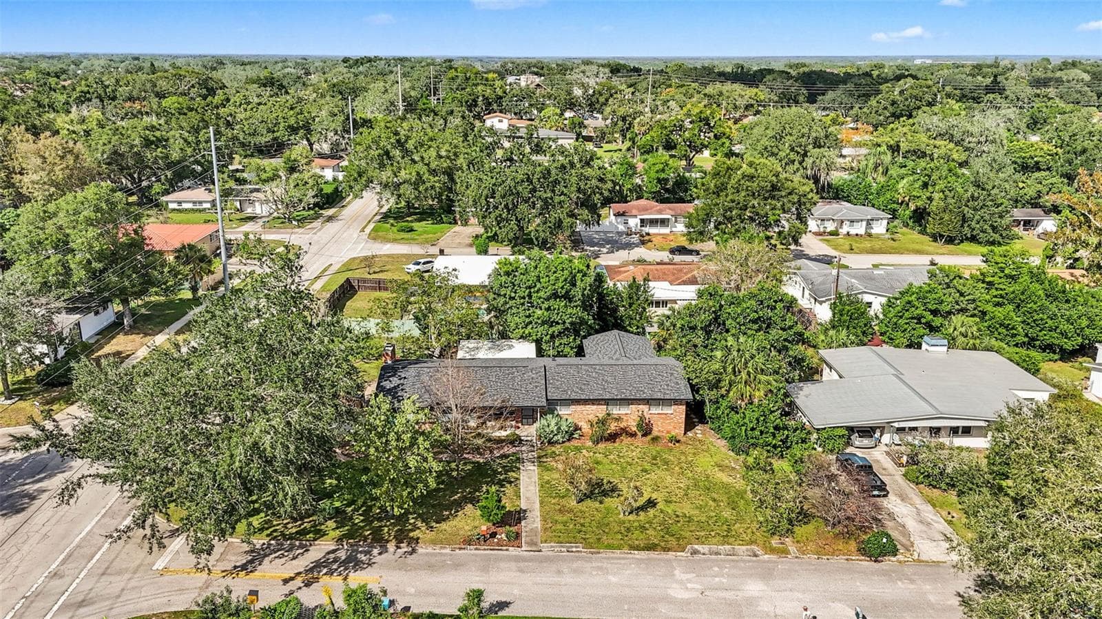 Single Family Residence at 302 PARK RIDGE AVE, TEMPLE TERRACE, photo 88 of 93