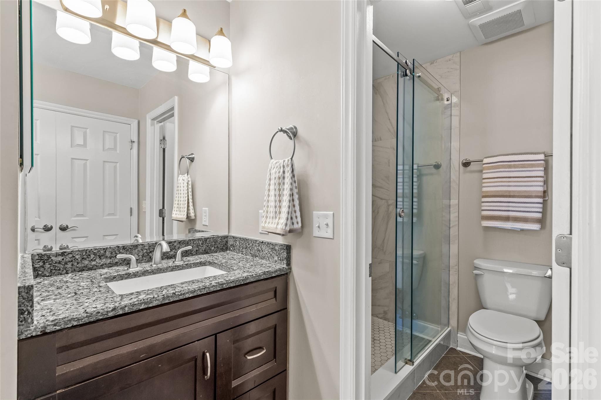 Single Family Residence at 2434 Dryden Lane, Charlotte, photo 25 of 32