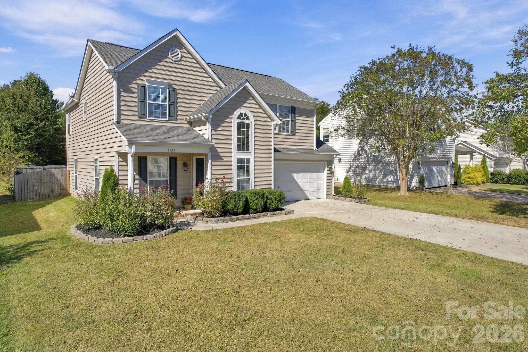 Single Family Residence at 2541 Governors Pointe Court, Concord, photo 39 of 44