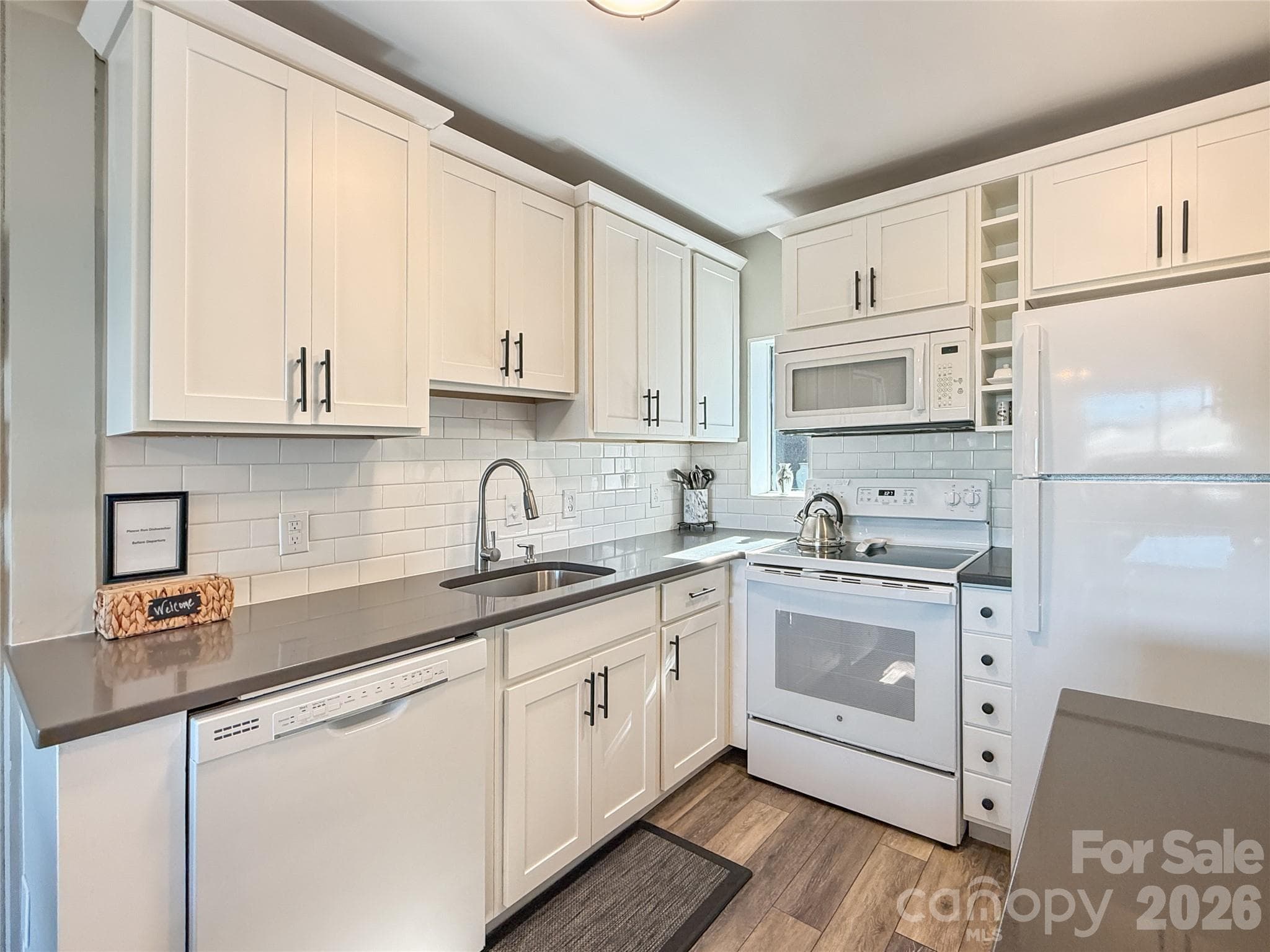 Condominium at 367 Skyleaf Drive, Sugar Mountain, photo 5 of 29