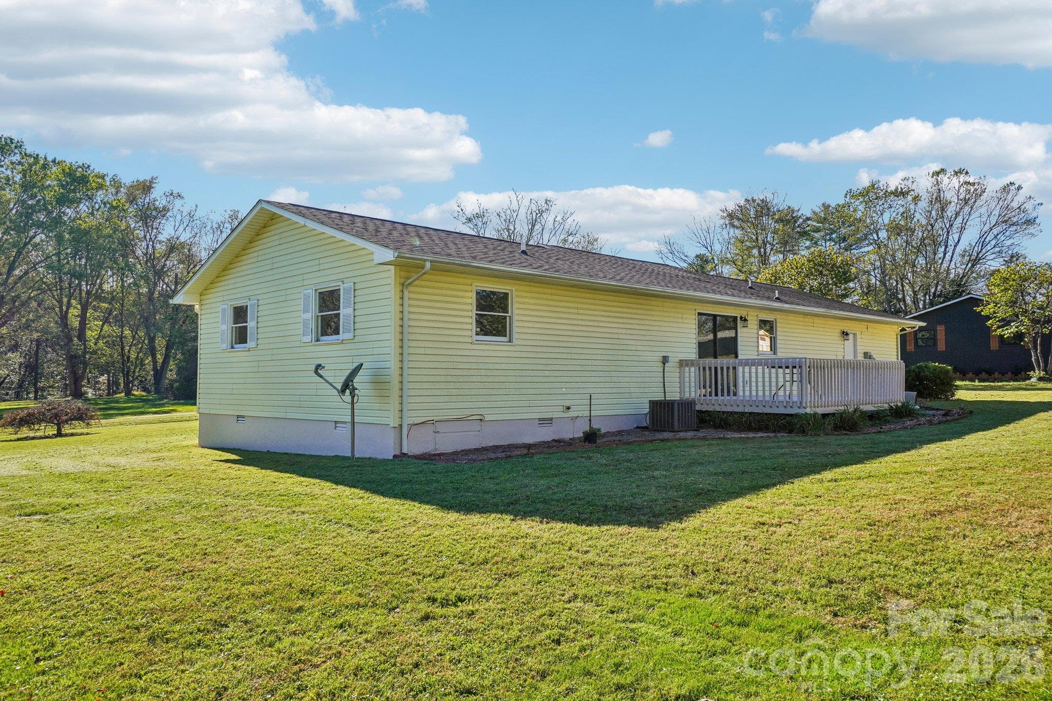 Single Family Residence at 35 Lisam Way, Etowah, photo 28 of 33