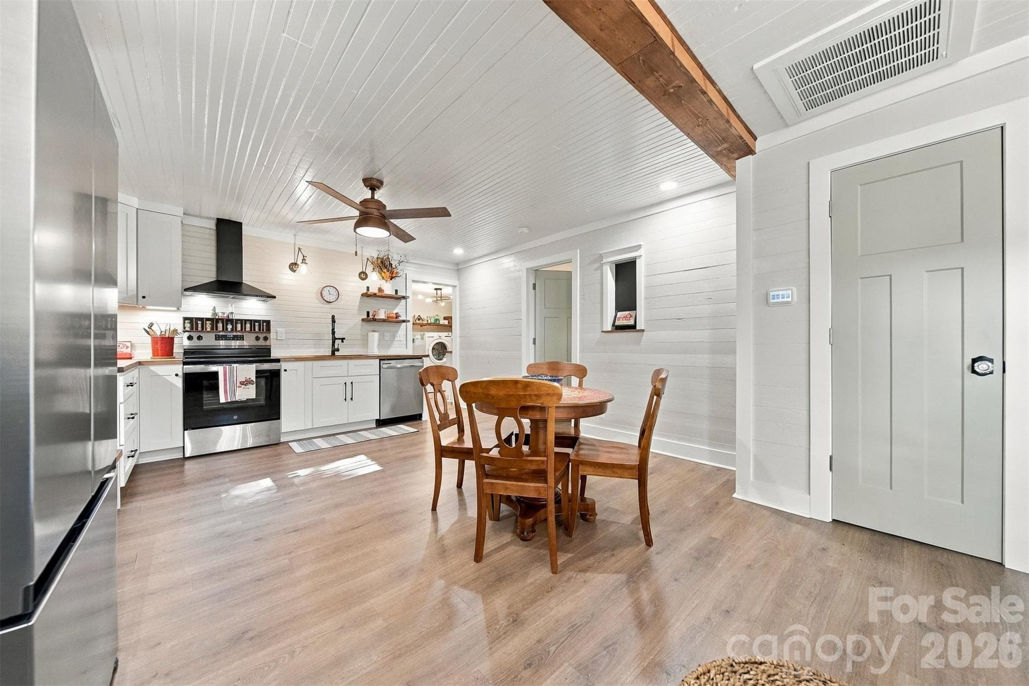Single Family Residence at 271 Fairmount Road, Statesville, photo 10 of 48
