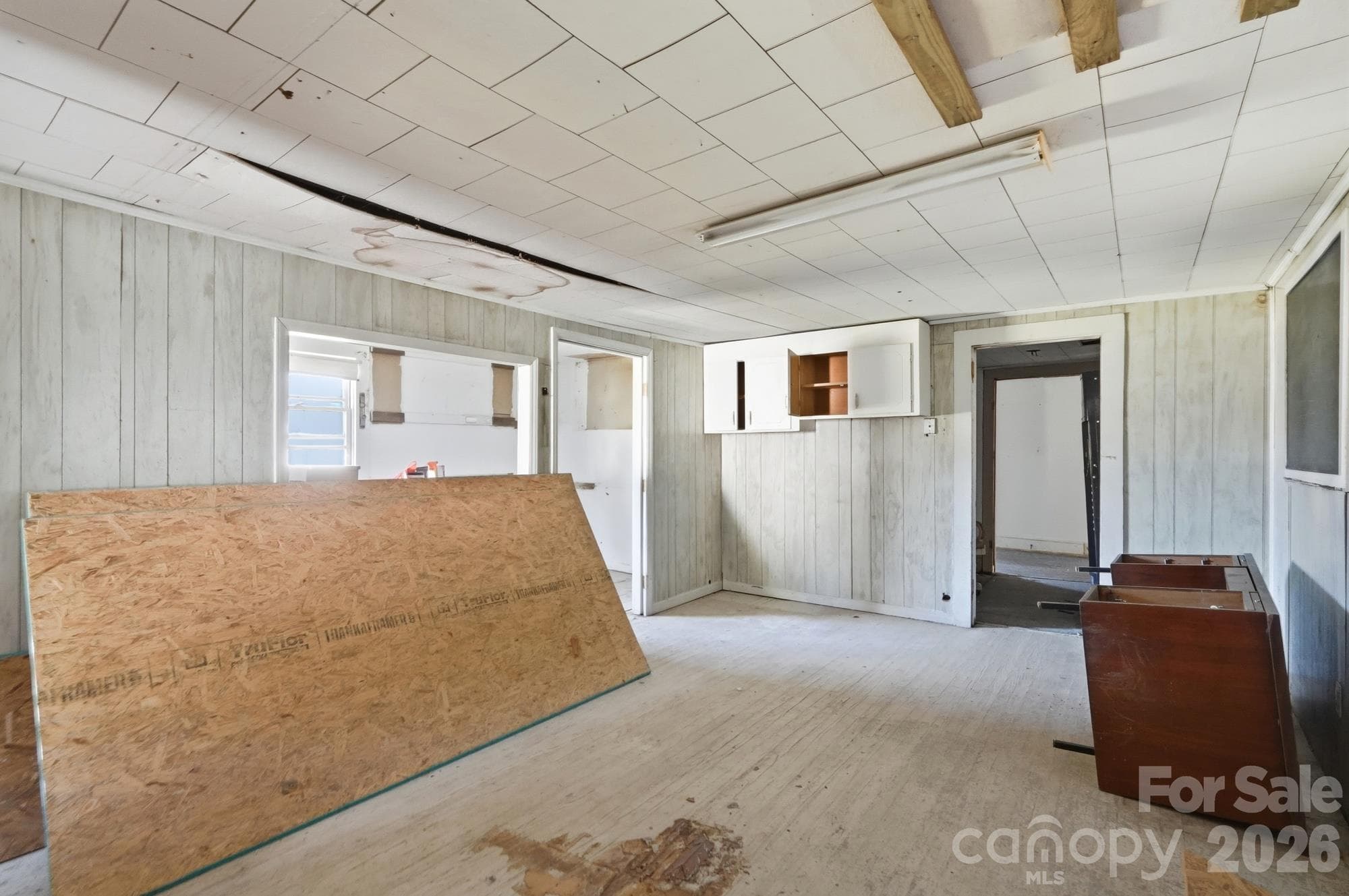 Single Family Residence at 706 Old North Main Street, Clover, photo 23 of 41