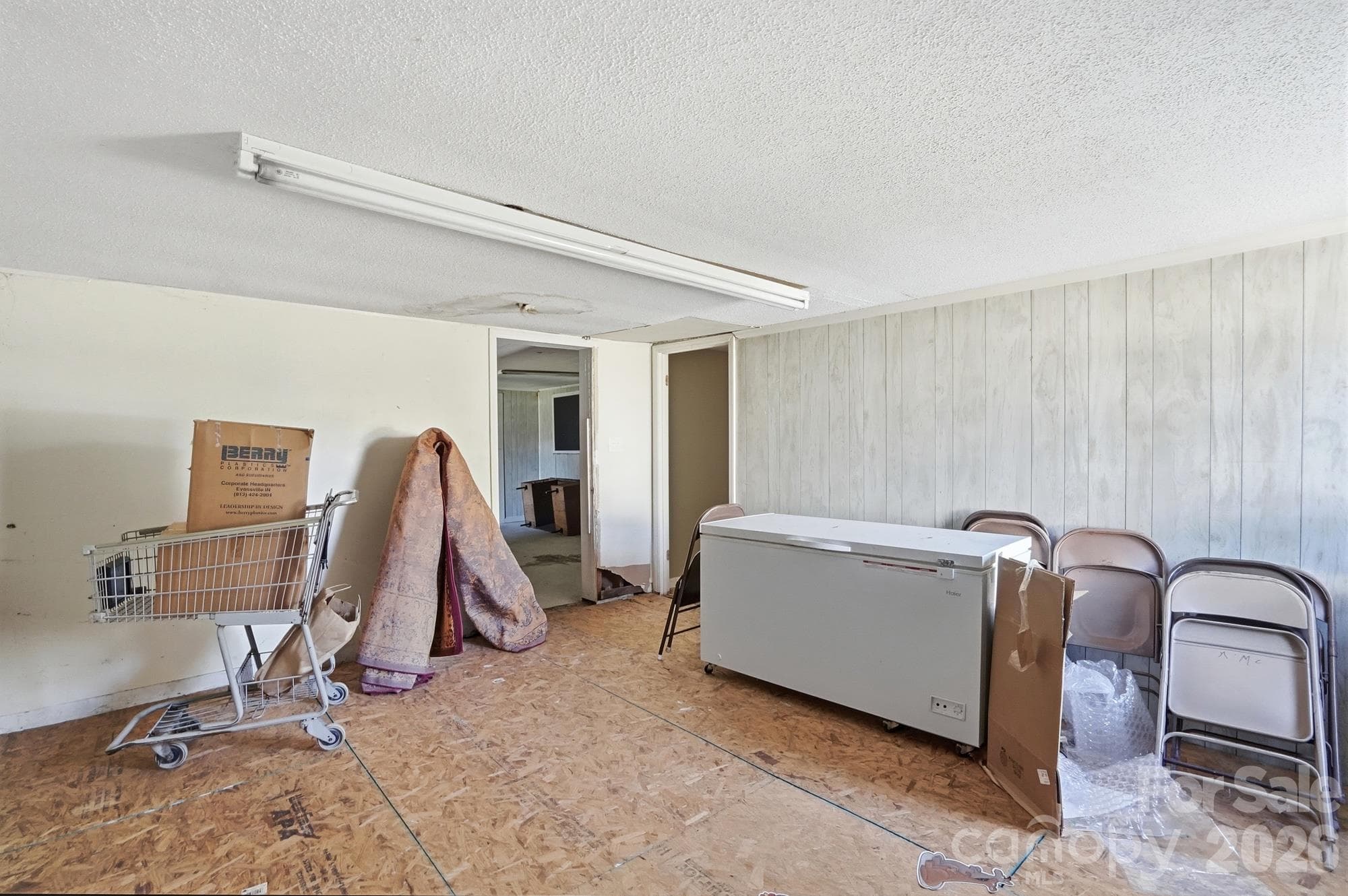 Single Family Residence at 706 Old North Main Street, Clover, photo 26 of 41