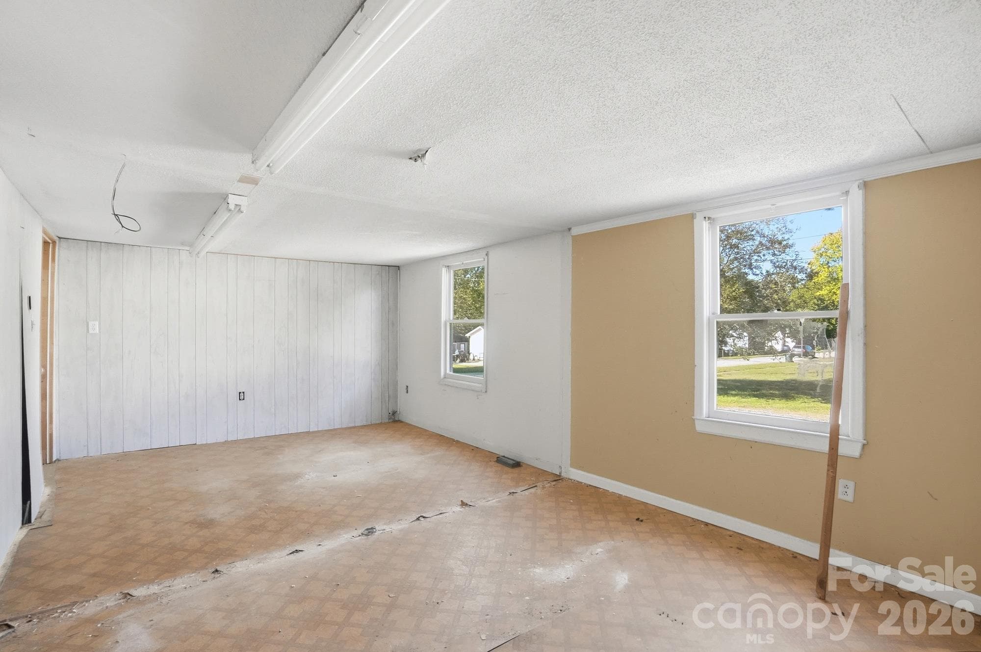 Single Family Residence at 706 Old North Main Street, Clover, photo 28 of 41