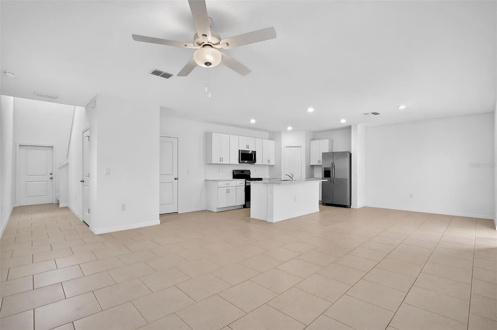 Single Family Residence at 18051 MELLON ST, PARRISH, photo 5 of 17