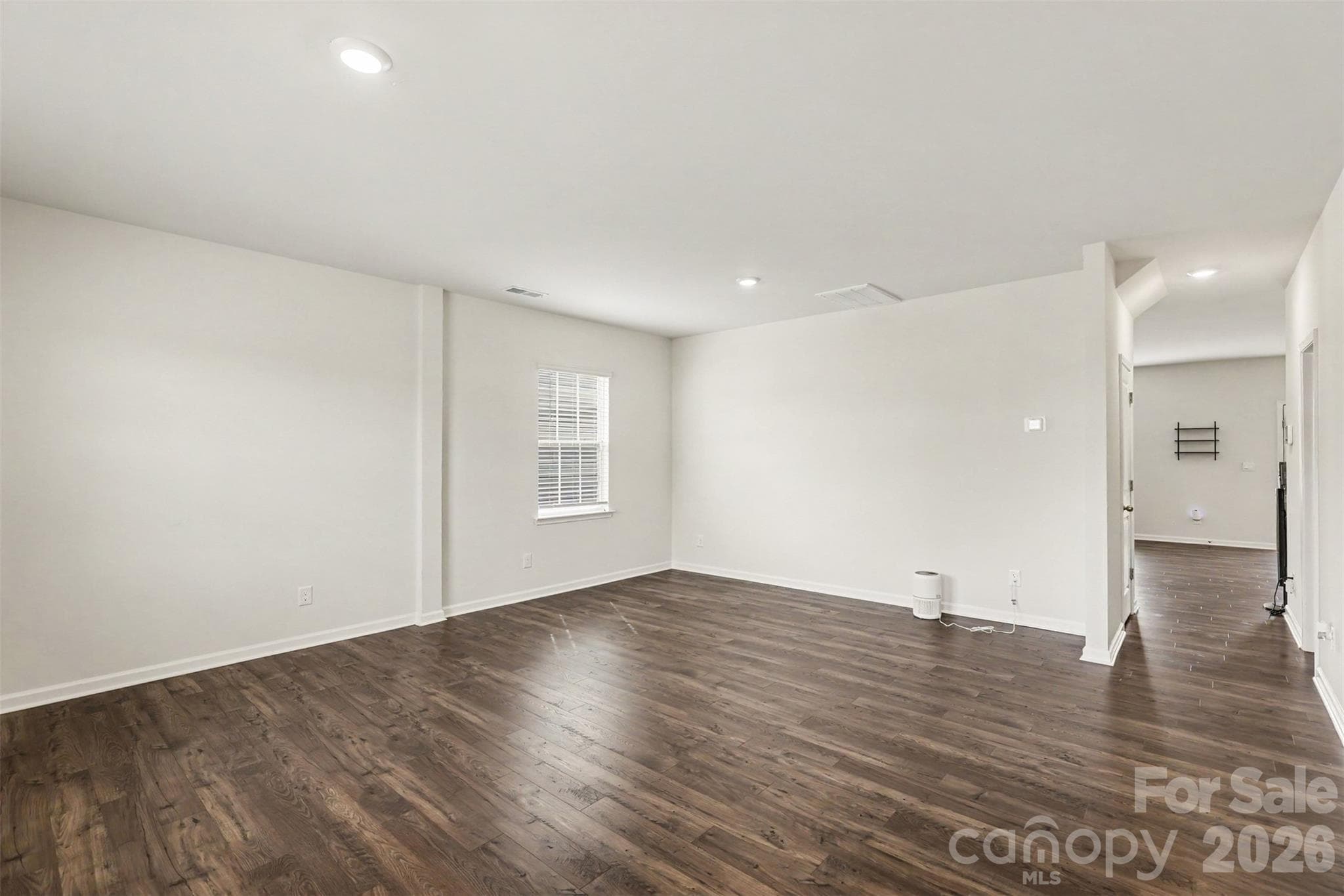 Single Family Residence at 7943 Stonehouse Drive, Gastonia, photo 7 of 45