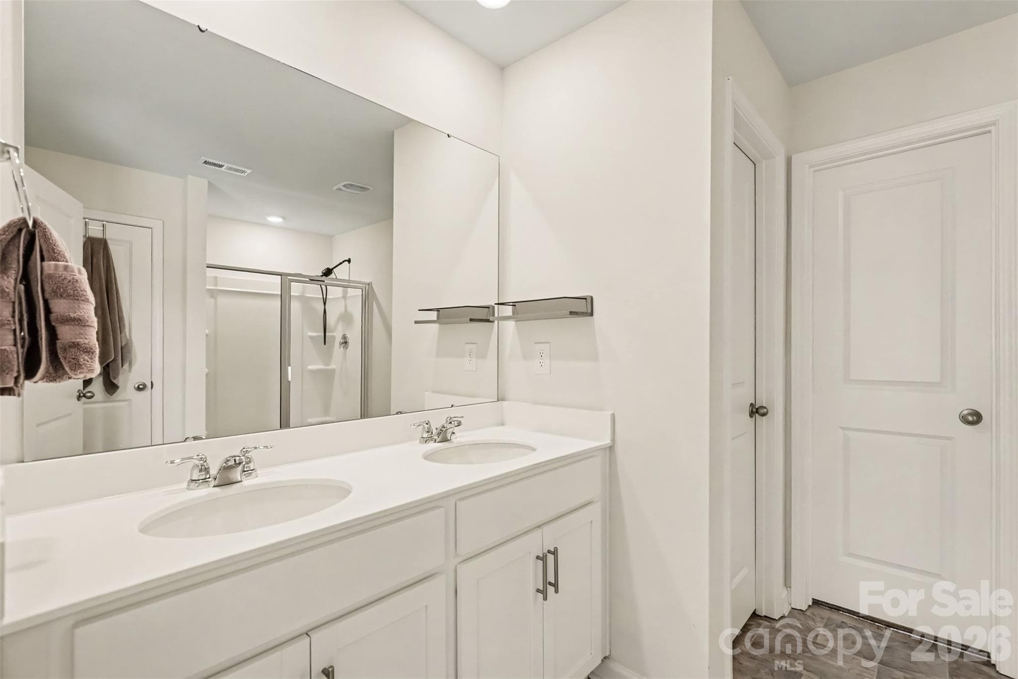 Single Family Residence at 7943 Stonehouse Drive, Gastonia, photo 20 of 45