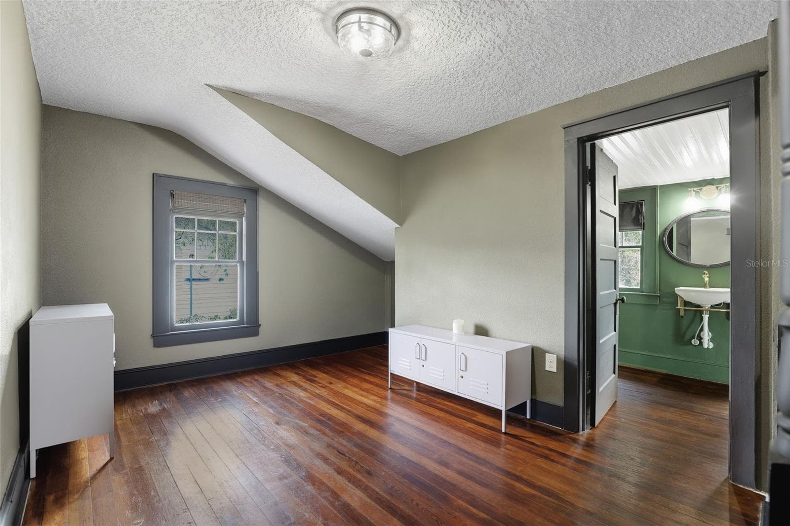Upstairs Living Room - 1510 WASHINGTON AVE, EUSTIS