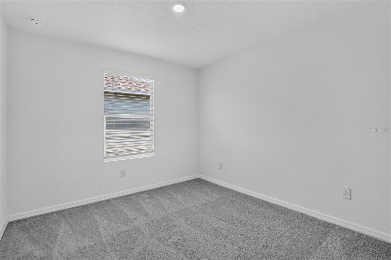 Single Family Residence at 3518 AMBERSWEET XING, PARRISH, photo 2 of 32