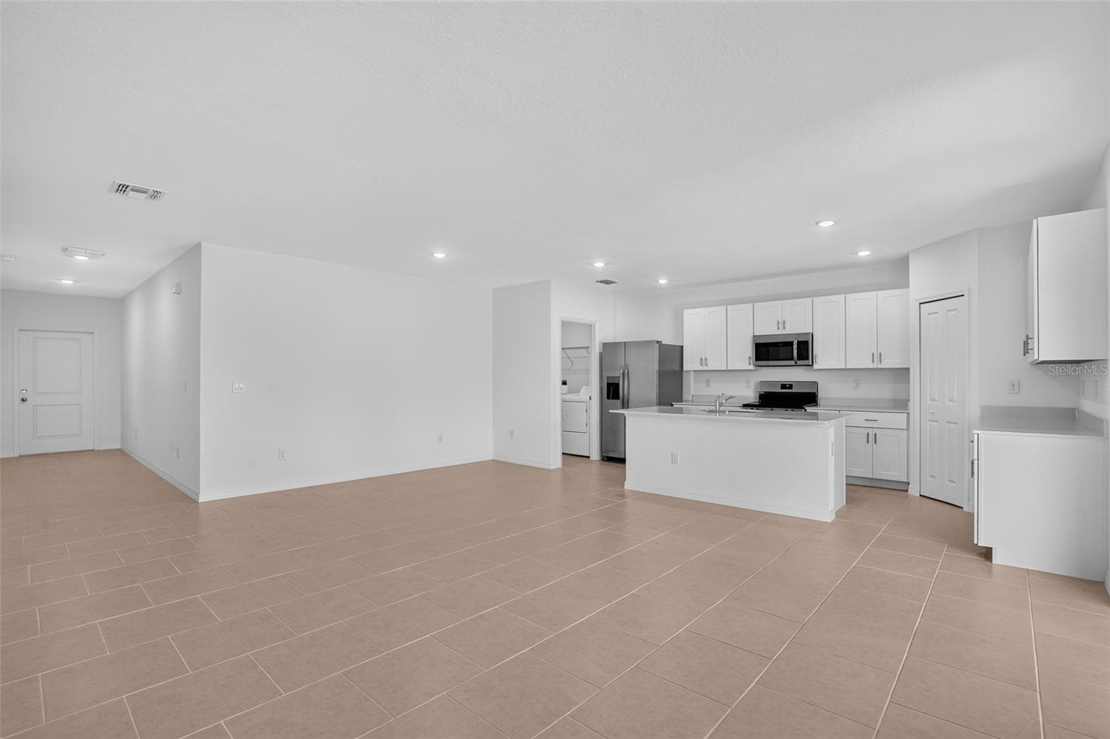 Single Family Residence at 3518 AMBERSWEET XING, PARRISH, photo 12 of 32