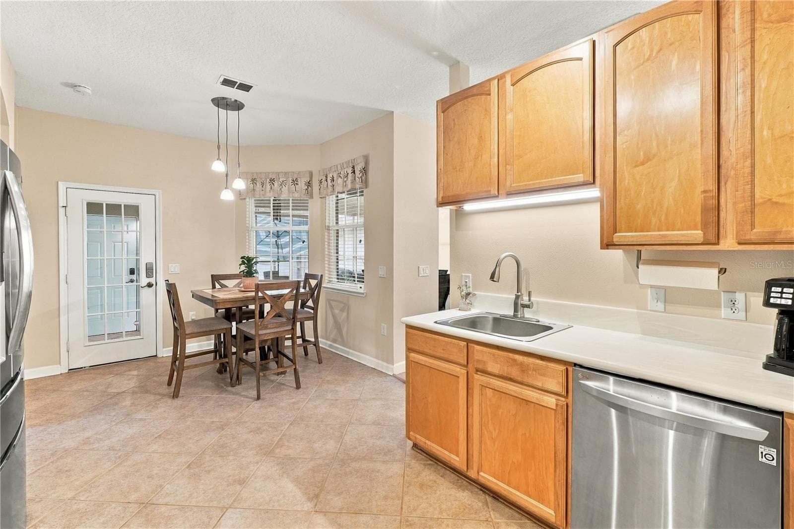 Single Family Residence at 14151 CHICORA CROSSING BLVD, ORLANDO, photo 11 of 60