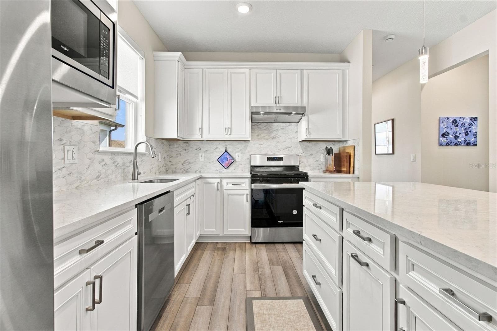 Single Family Residence at 6010 SHOREBIRD BR, LAND O LAKES, photo 2 of 64