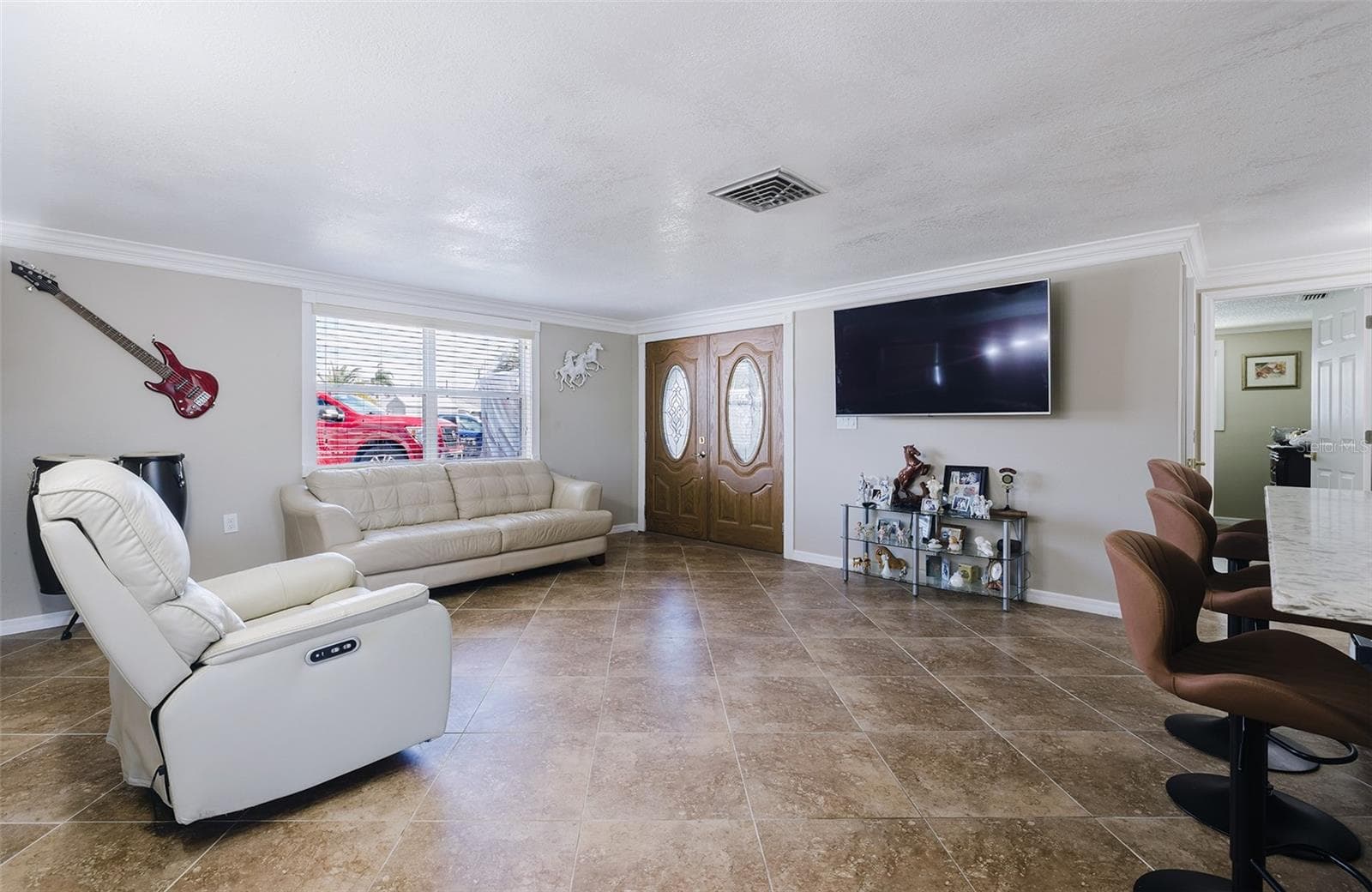 Single Family Residence at 13637 LAGOON DR, HUDSON, photo 8 of 25