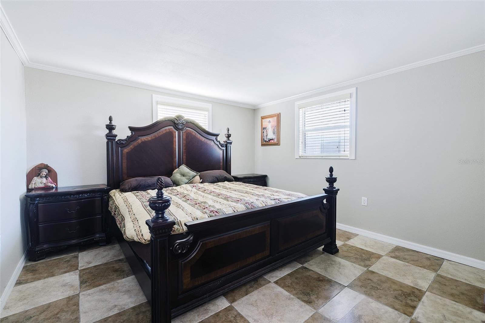 Single Family Residence at 13637 LAGOON DR, HUDSON, photo 16 of 25