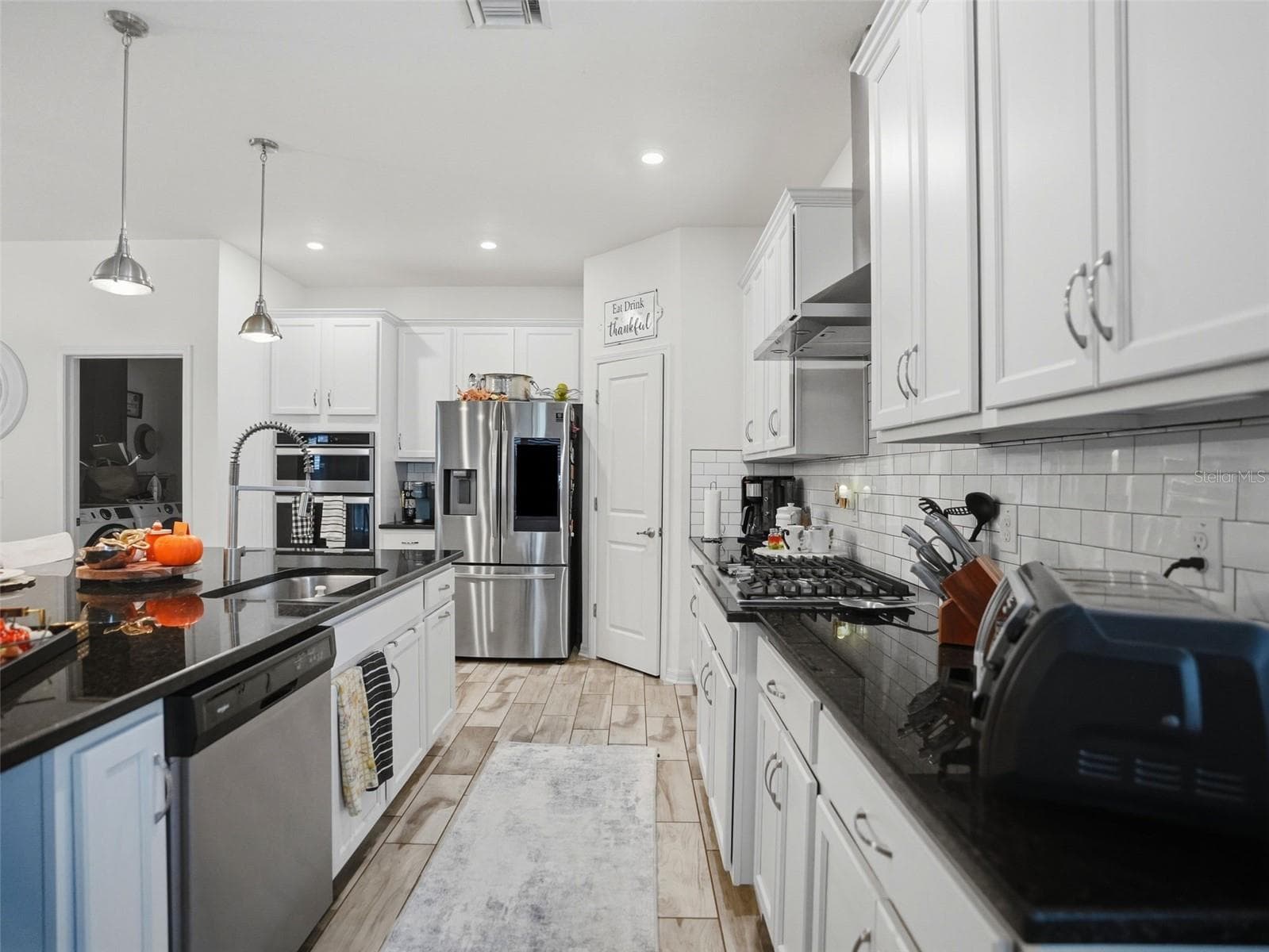Single Family Residence at 19458 FORT KING RUN, BROOKSVILLE, photo 10 of 58
