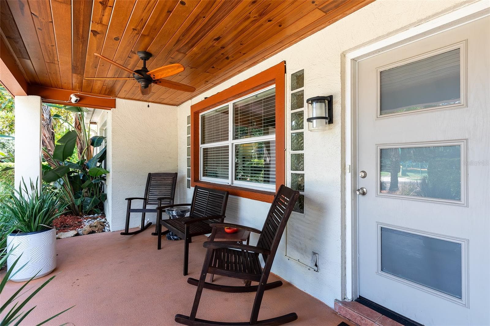 Single Family Residence at 1036 DELANEY AVE, ORLANDO, photo 3 of 31