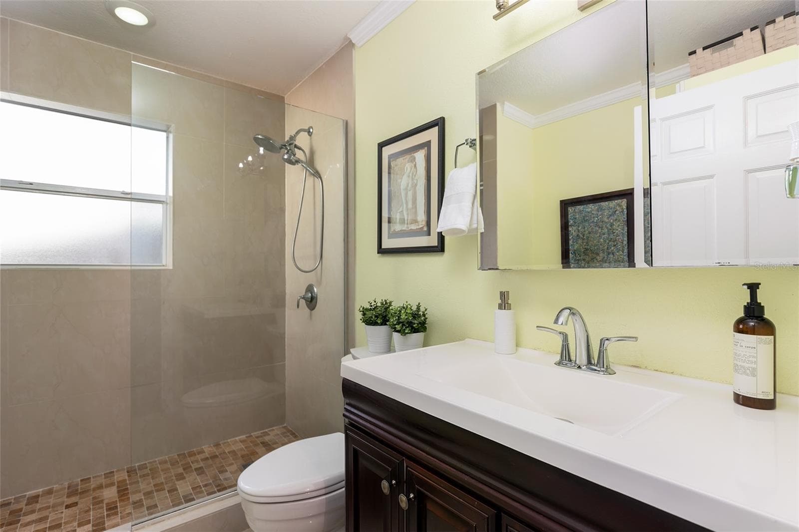 Single Family Residence at 1036 DELANEY AVE, ORLANDO, photo 14 of 31