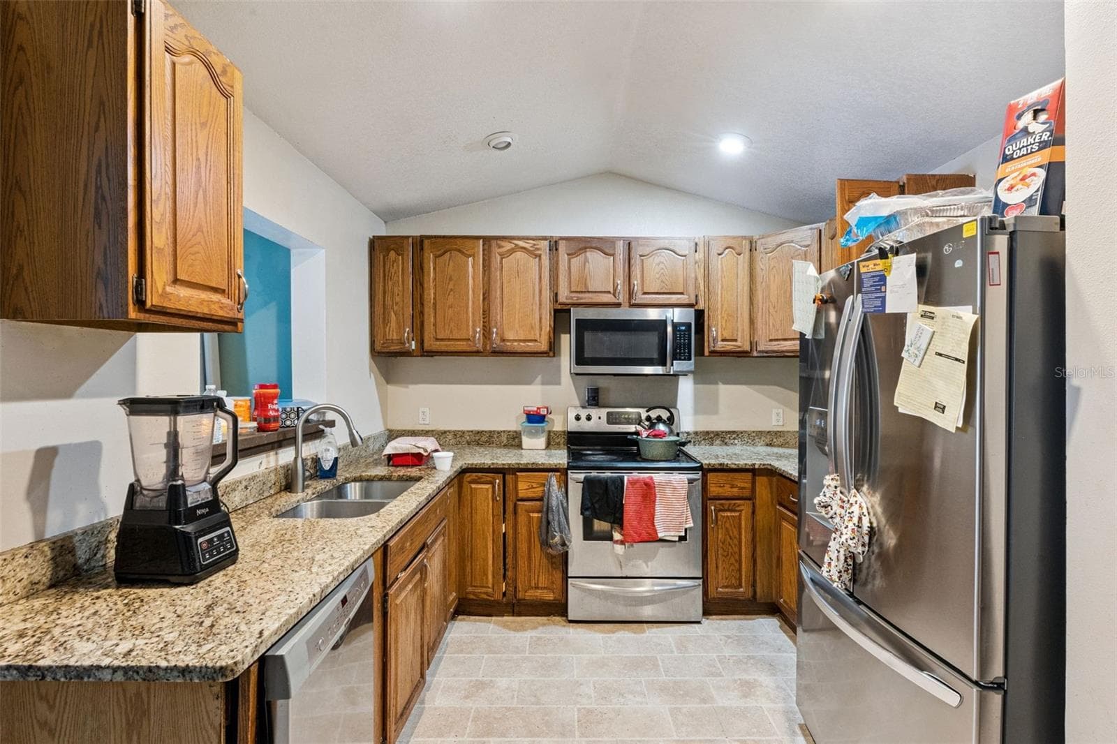 Single Family Residence at 3856 SHADY GROVE CIR, ORLANDO, photo 11 of 29