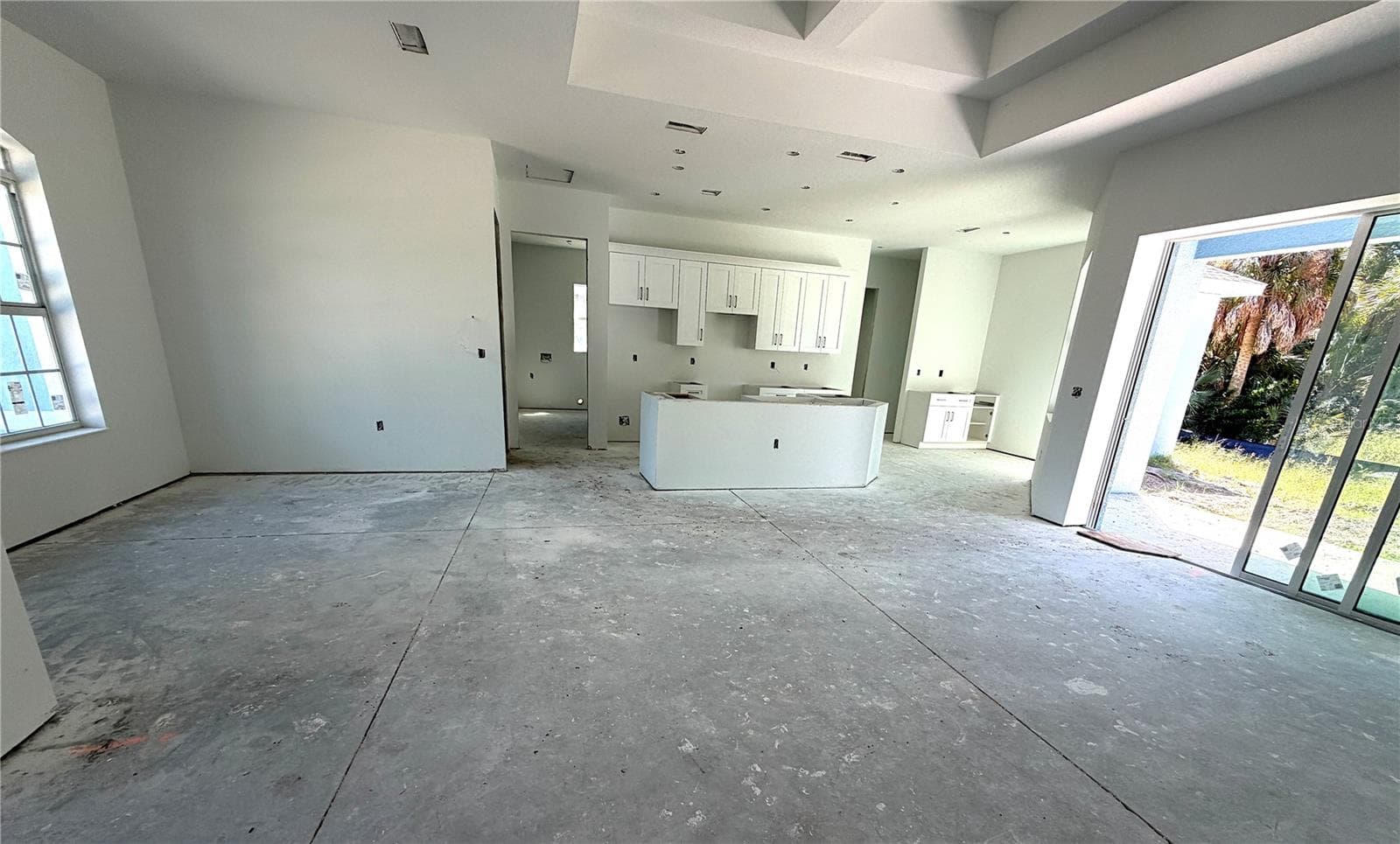 Open Area - 8233 GIVLIC LN, NORTH PORT