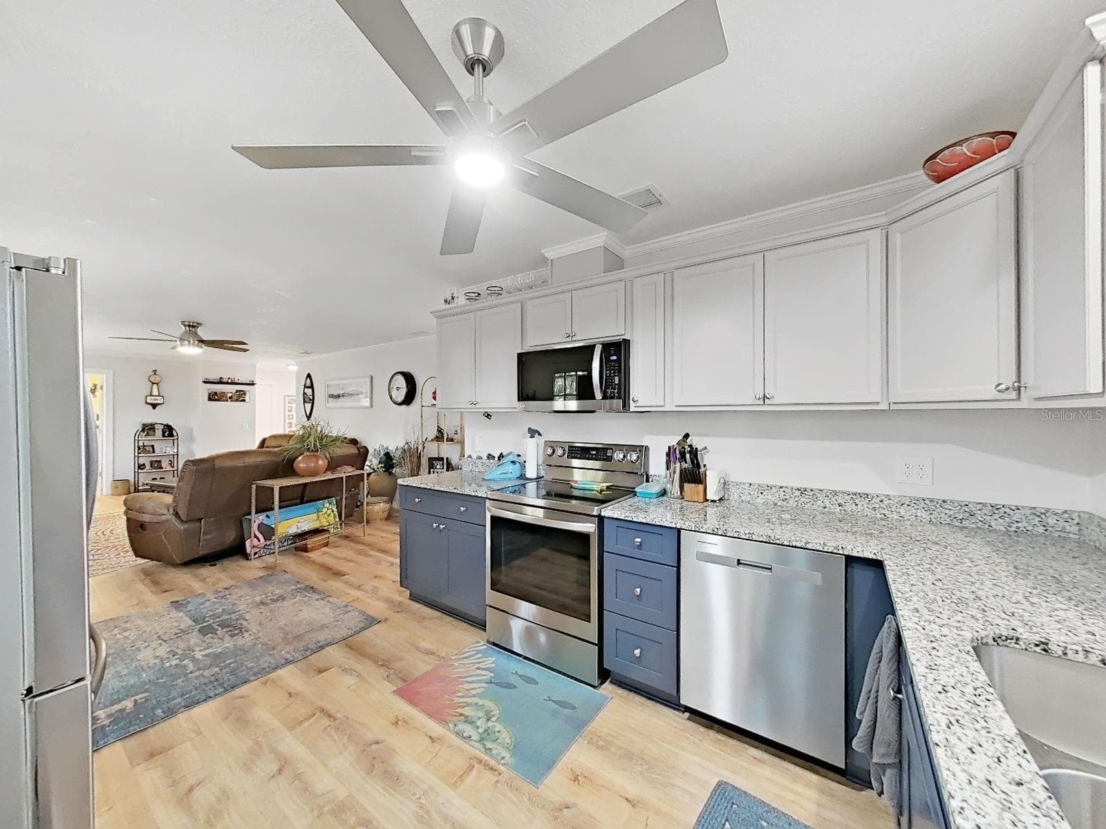 Living Room / Kitchen - 4218 ALAFIA BLVD, BRANDON