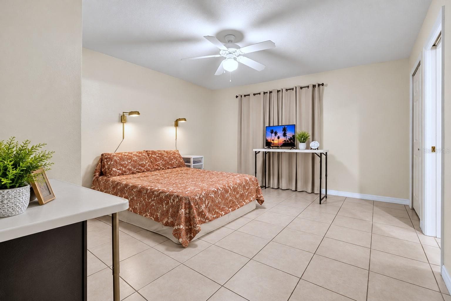 Single Family Residence at 1091 LUAU ST, NORTH PORT, photo 14 of 42