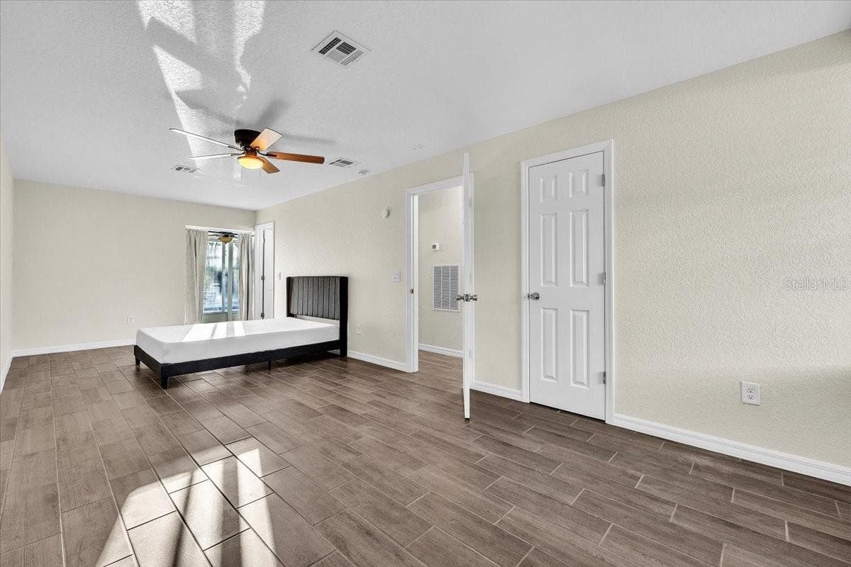 Single Family Residence at 2524 COLLINGSWOOD BLVD, PORT CHARLOTTE, photo 19 of 42