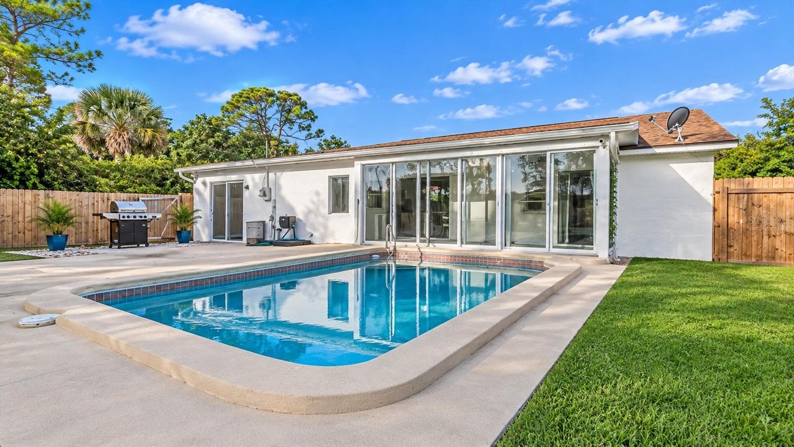 VIRTUALLY STAGED - 2524 COLLINGSWOOD BLVD, PORT CHARLOTTE