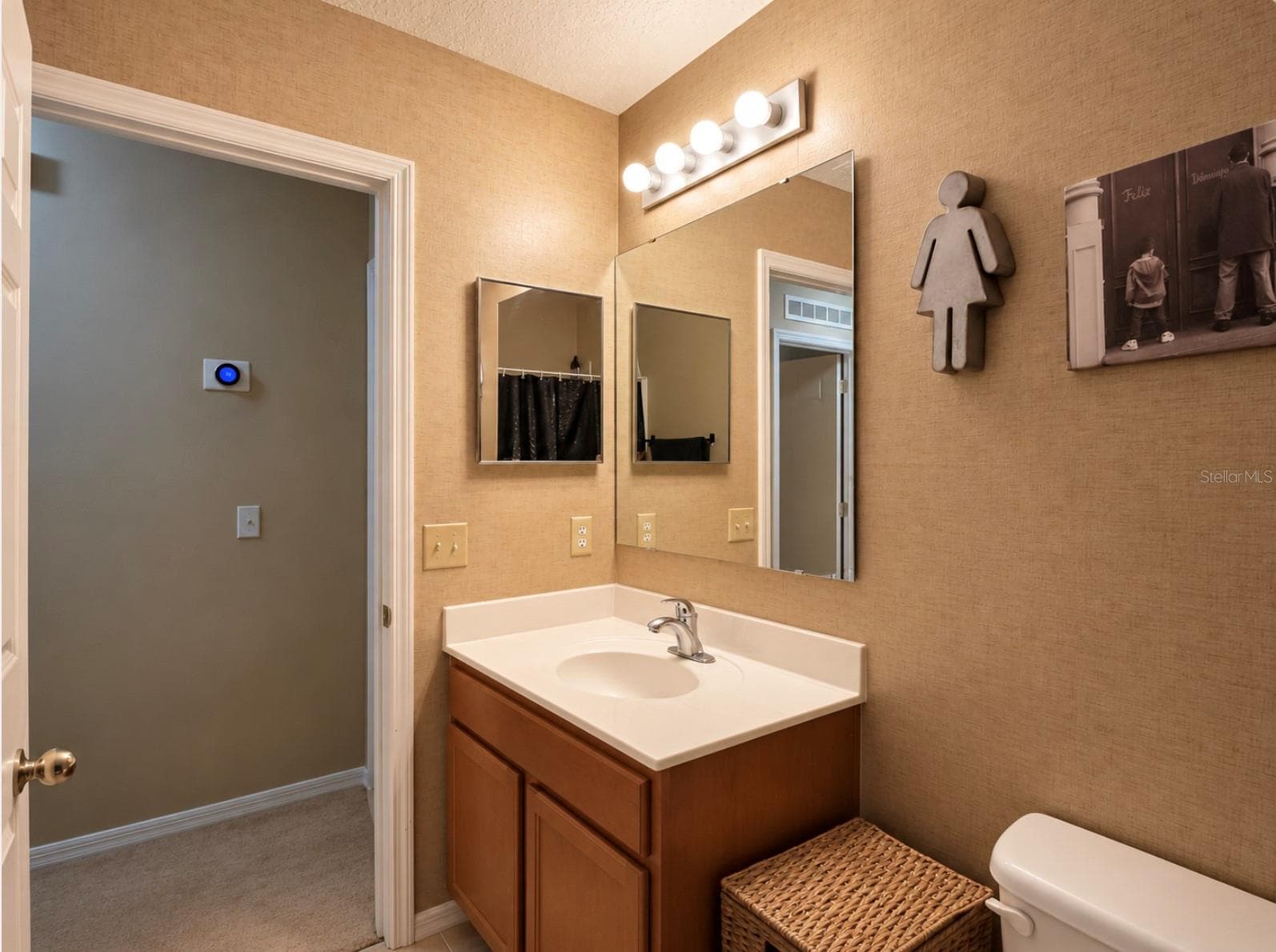 upstairs bathroom - 216 TRES REYES LN, GROVELAND