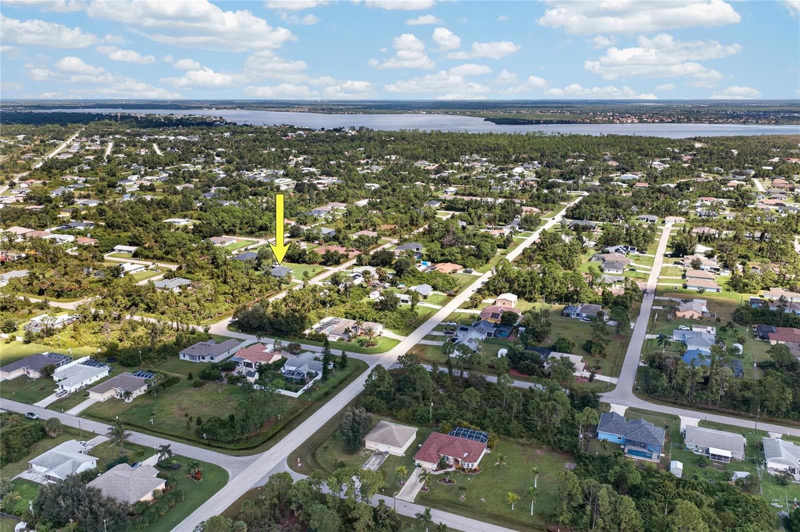 Single Family Residence at 5227 DAYTON LN, PORT CHARLOTTE, photo 2 of 41