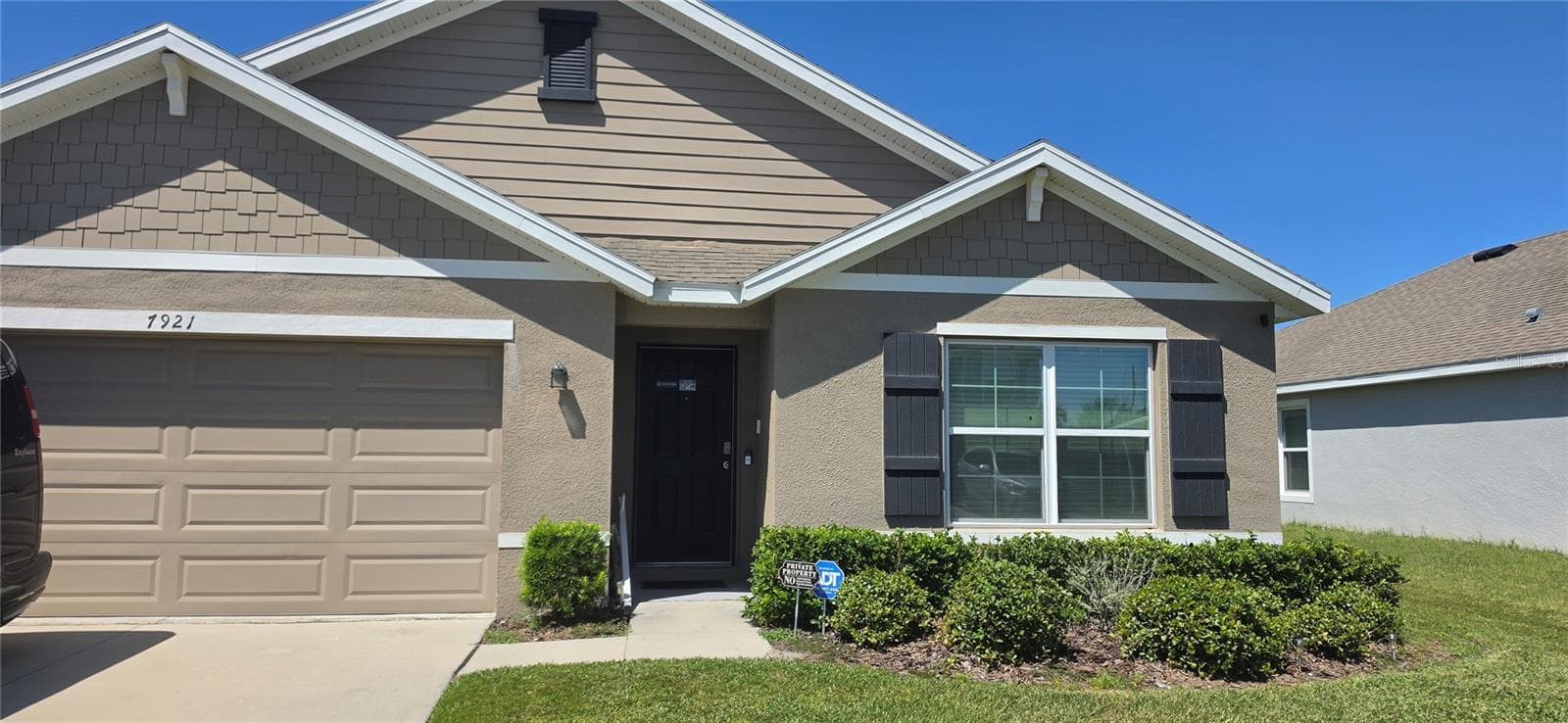 Single Family Residence at 7921 SAIL CLOVER LN, ZEPHYRHILLS, photo 2 of 24