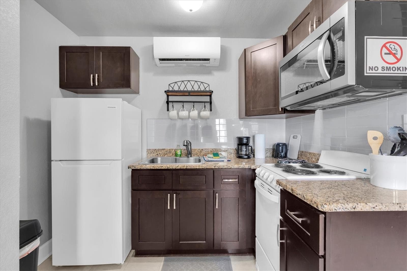 Granite counter tops - 17880 GULF BLVD #12, REDINGTON SHORES