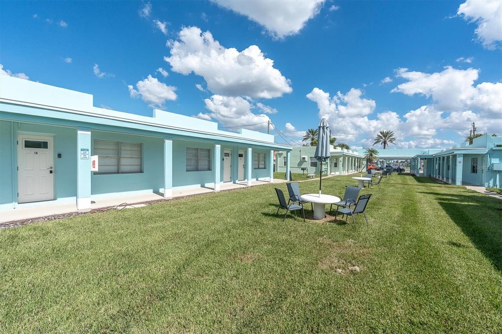 Relaxing courtyard - 17880 GULF BLVD #12, REDINGTON SHORES