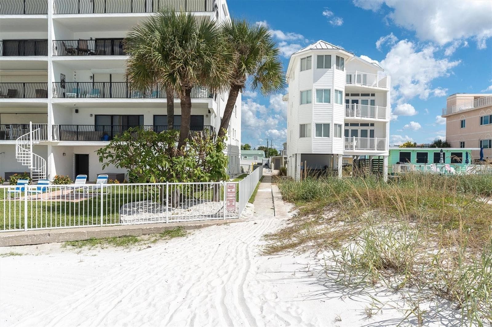 Walkway back to unit - 17880 GULF BLVD #12, REDINGTON SHORES