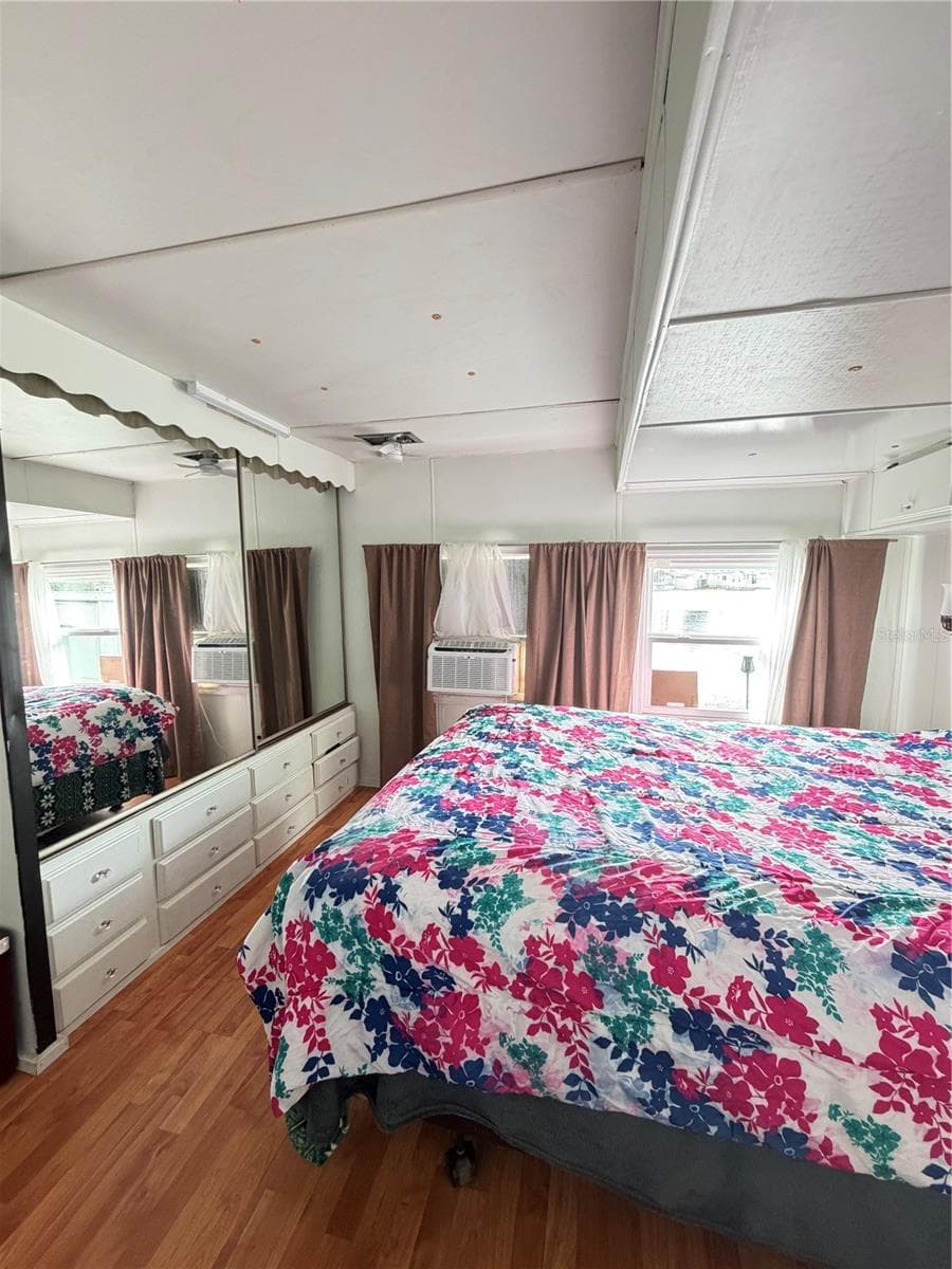 Manufactured Home at 7 PINE DR, OSTEEN, photo 7 of 27