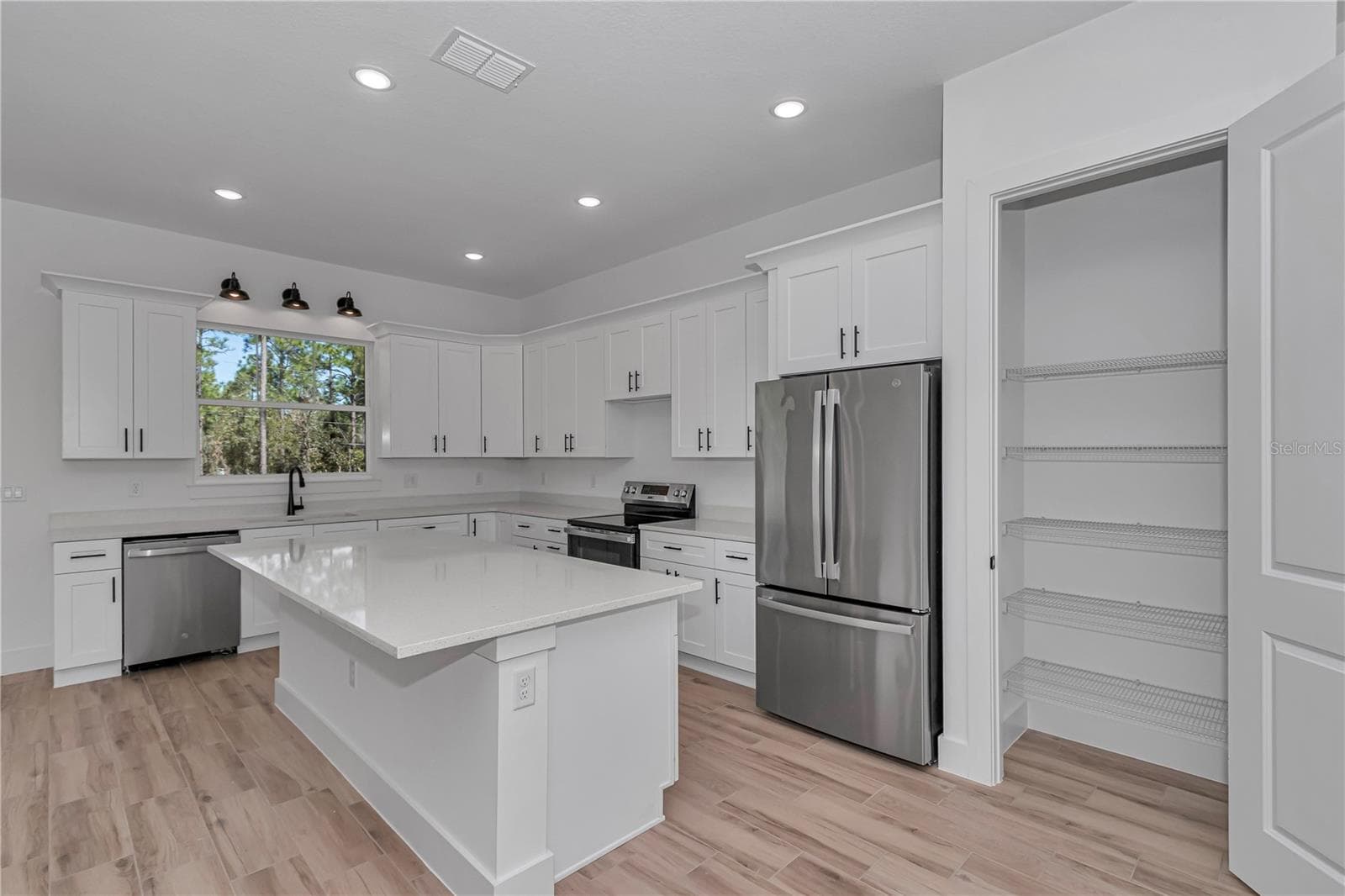 Single Family Residence at 12886 SW 90 PL, DUNNELLON, photo 31 of 68