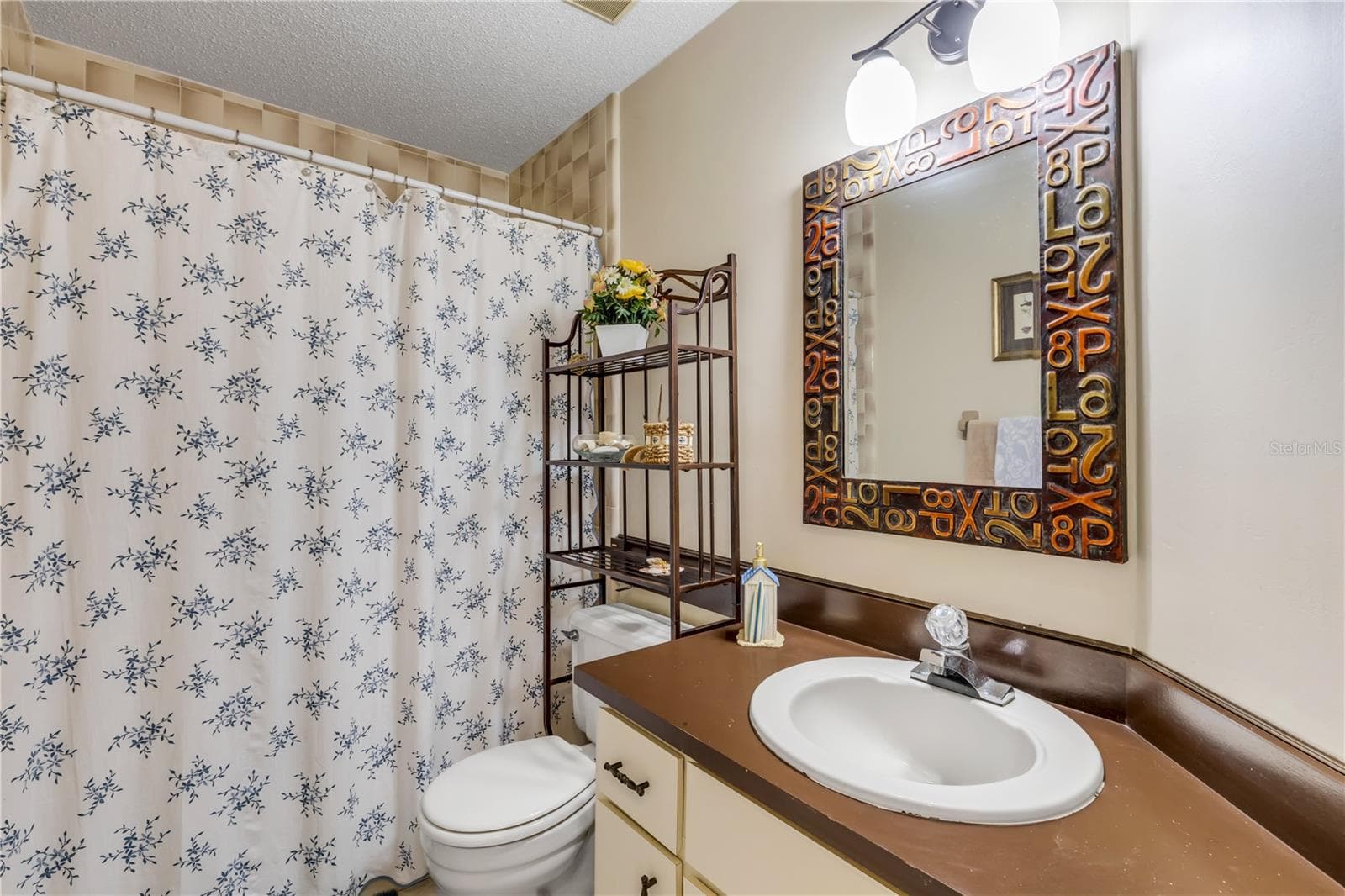Single Family Residence at 6185 SEQUOIA DR, PORT ORANGE, photo 13 of 29