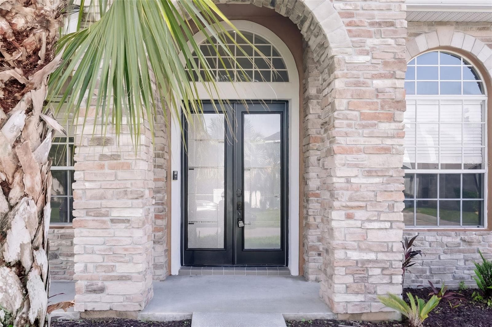 Single Family Residence at 2102 PUTTER PL, KISSIMMEE, photo 5 of 44