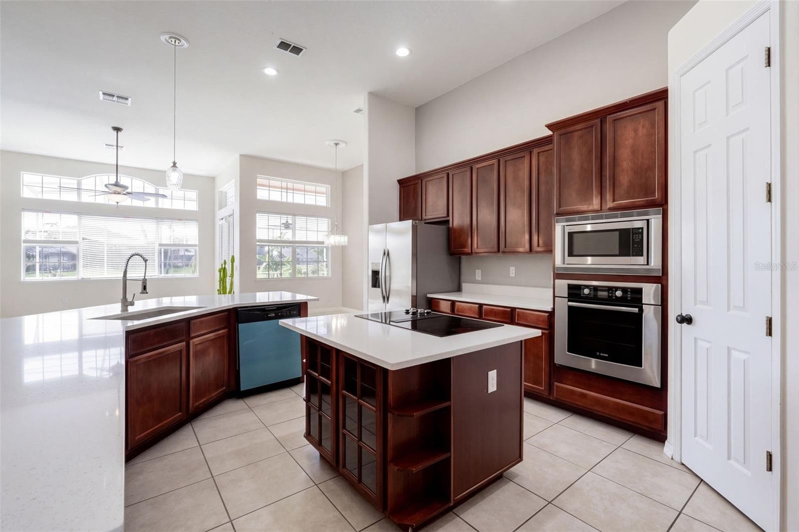 Single Family Residence at 2102 PUTTER PL, KISSIMMEE, photo 15 of 44
