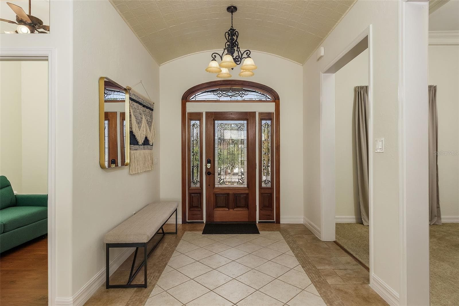 Stunning entryway. - 197 ALBERT LN, PORT CHARLOTTE
