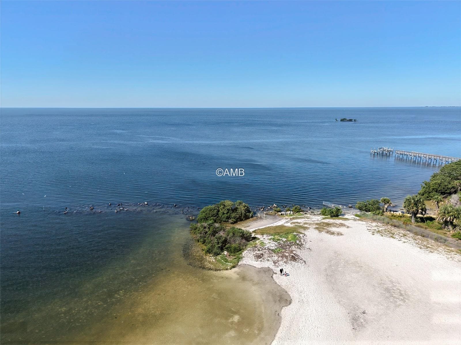 Fort Island Gulf Beach - 11580 W DIXIE SHORES DR, CRYSTAL RIVER