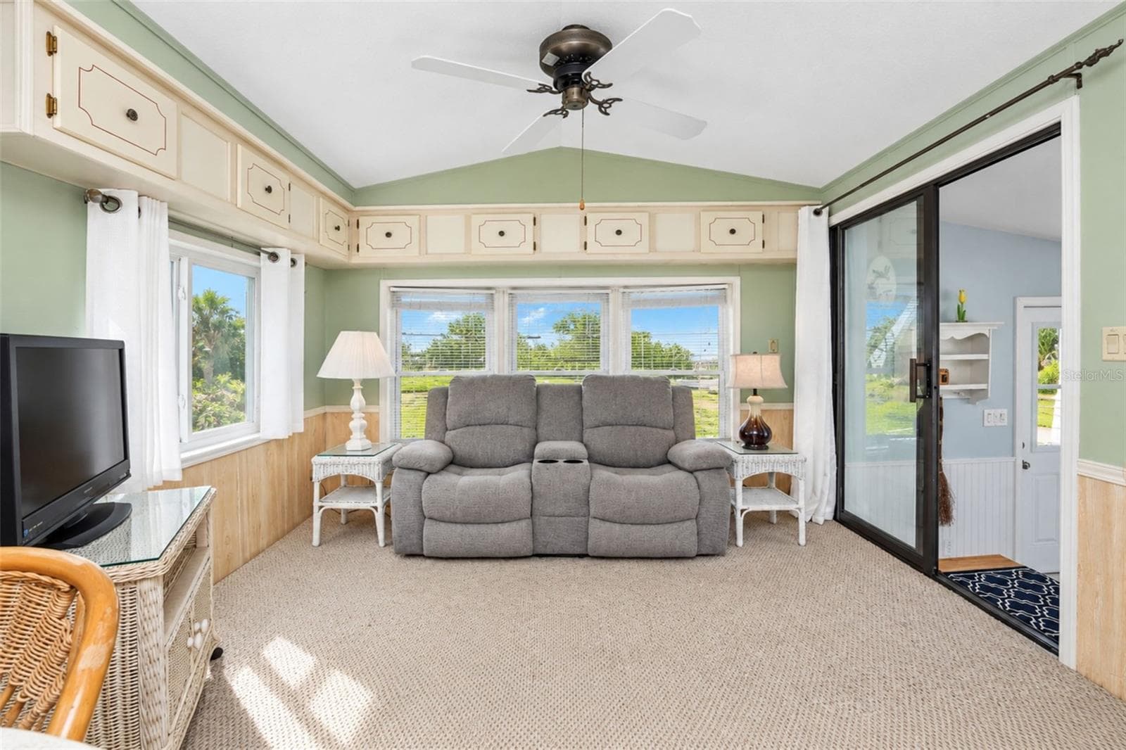 Manufactured Home at 39 CROWN POINT DR, NOKOMIS, photo 13 of 79