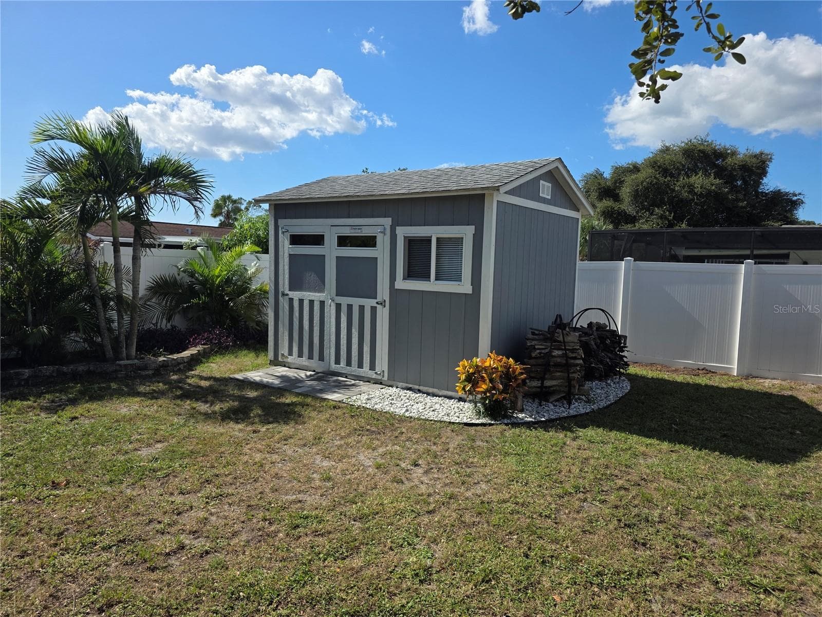 Single Family Residence at 8630 FOX HOLLOW DR, PORT RICHEY, photo 24 of 32