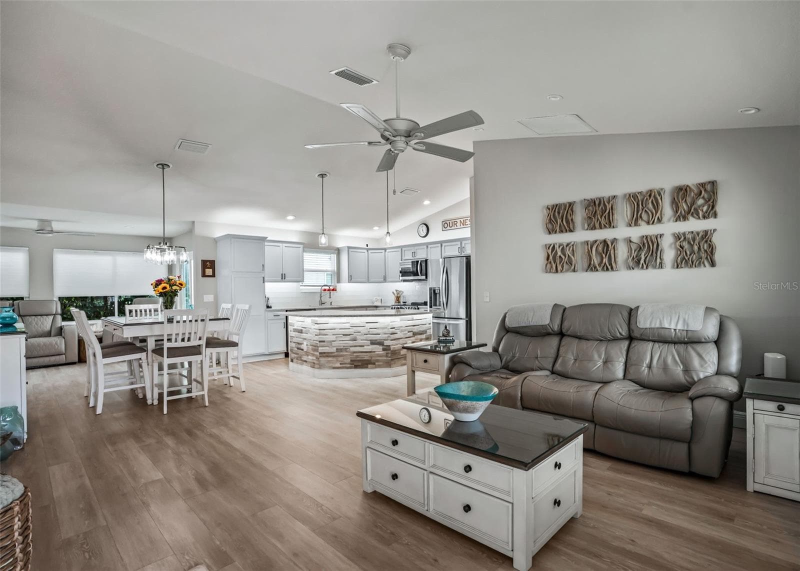 Open concept. Living Room, Dining Room, Kitchen. - 3229 DRESSENDORFER DR, THE VILLAGES