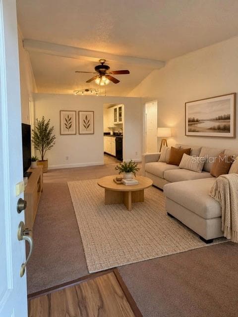 Single Family Residence at 2952 SUN POINTE CT, KISSIMMEE, photo 3 of 15